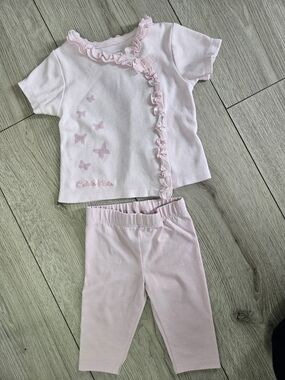 Calvin Klein Baby Girl Pink Ruffle Butterfly Top&Leggings Set 3-6 Months 5/20$🩷
